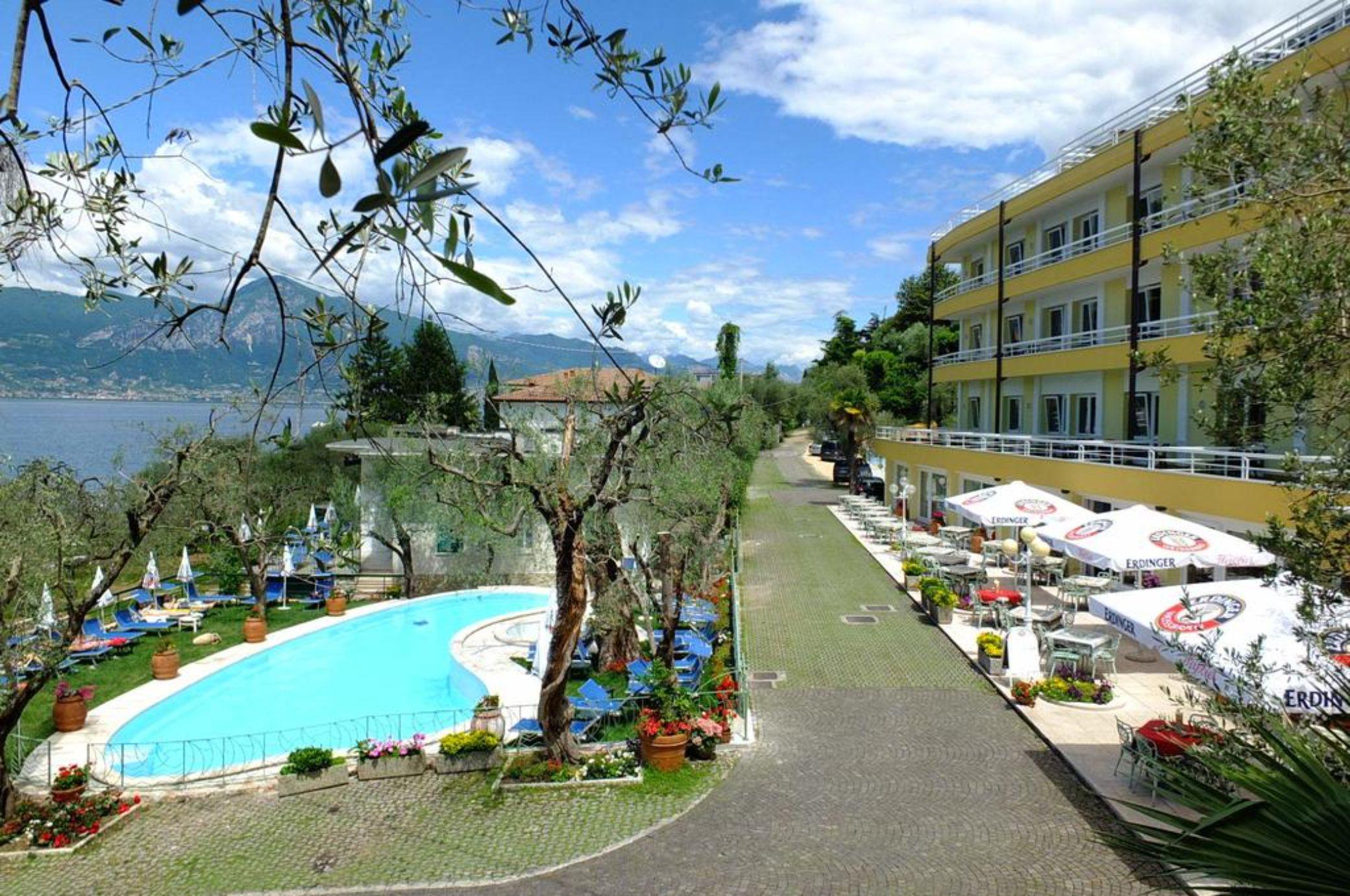 Hotel Internazionale Torri Del Benaco Zewnętrze zdjęcie
